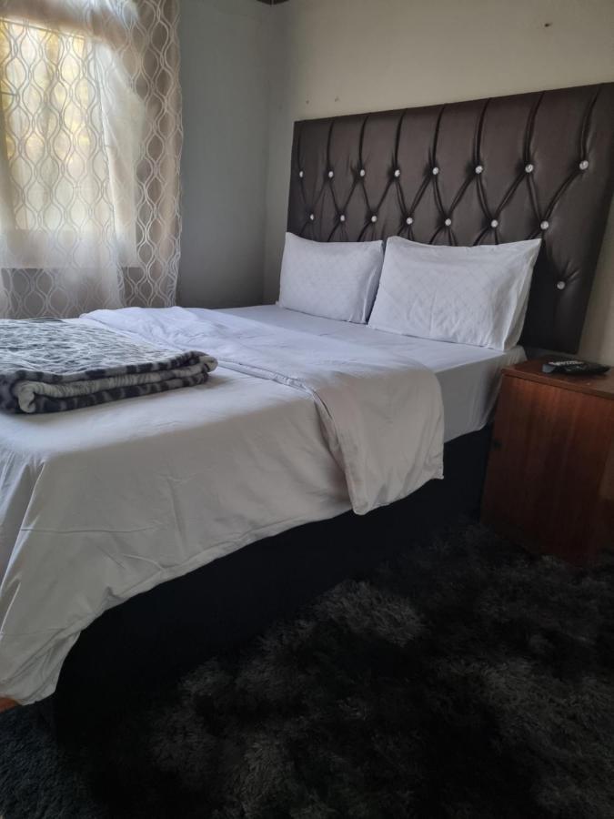 Fairfield Guest House Пітермаріцбург Екстер'єр фото